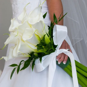 ramo de novia calas blancas
