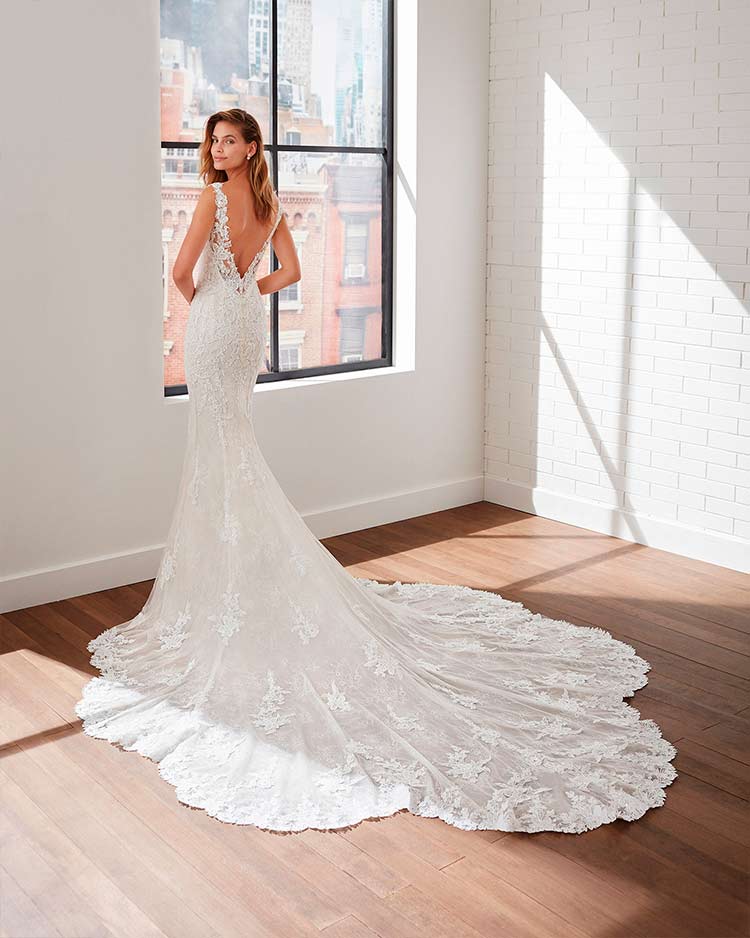 La sposa vestidos de encajes