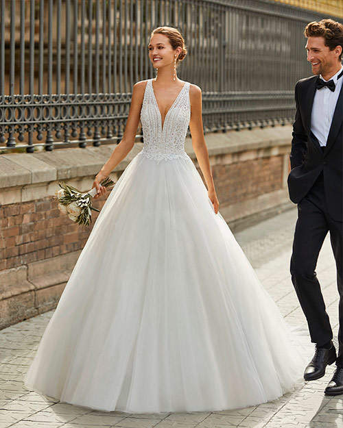 Luna Novias 2022 vestido de novia corte princesa Fiordo