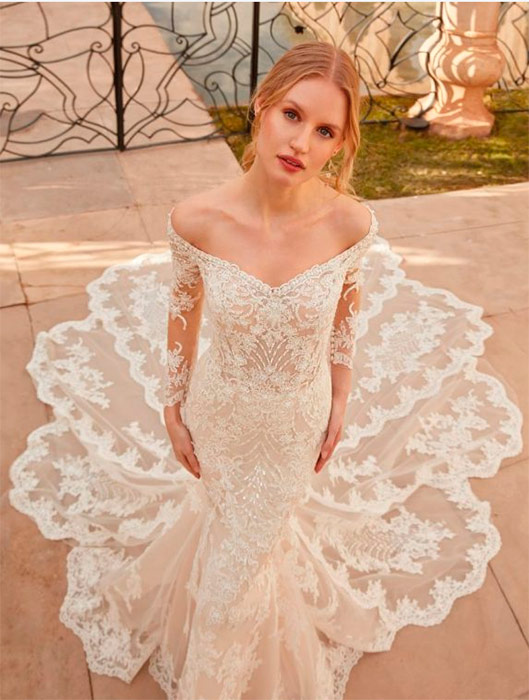 Los mejores Vestidos de novia de corte sirena Demetrios 2021 - Blog de  bodas Detallazos