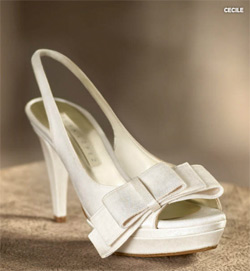 Zapatos de novia de Pronovias